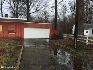 6307 Cooper Chapel Rd, Louisville, KY 40229 - photo 2