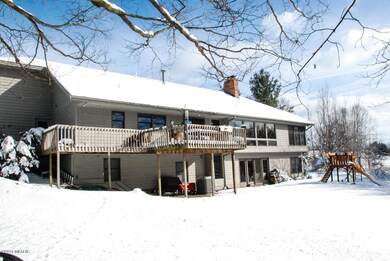 2109 Hunters Run NE unit 23, Ada, MI 49301 - photo 3