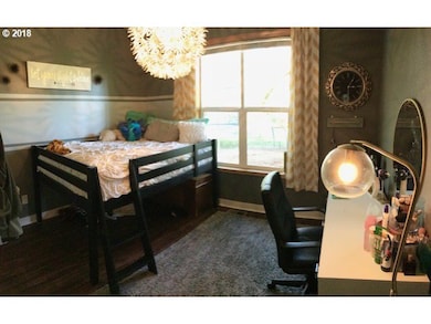 740 Gray Pine St, Lyons, OR 97358 - photo 4