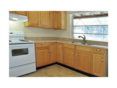 2648 Nassau Dr, Miramar, FL 33023 - photo 5