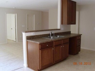 339 Sycamore Dr, Circleville, OH 43113 - photo 7