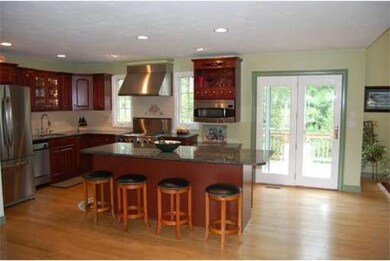 10 Trellis Cir, Pembroke, MA 02359 - photo 4