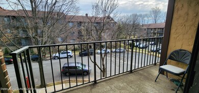 29 Donna Ct unit 12, Staten Island, NY 10314 - photo 7