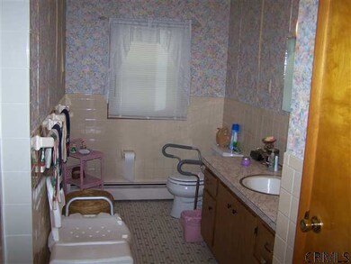 19 Glen Dr, Troy, NY 12180 - photo 6