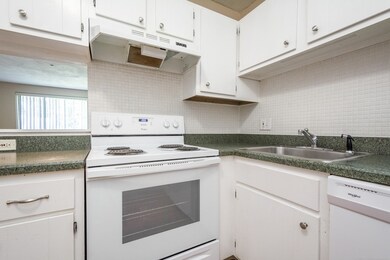 69 Milliken Ave unit 11, Franklin, MA 02038 - photo 6