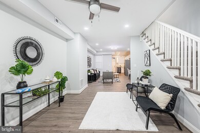 3802 Gelston Dr, Baltimore, MD 21229 - photo 2