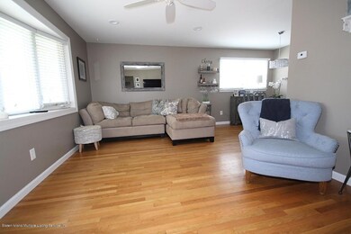 8 Lyon Place, Staten Island, NY 10314 - photo 4