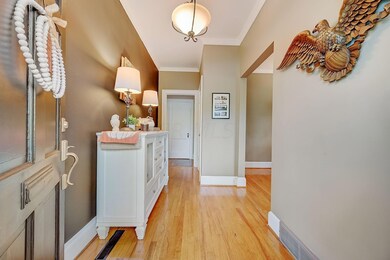 12-web-or-mls-Garden Pkwy-012
