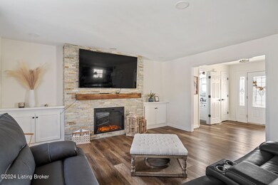 6907 Fernview Rd-10