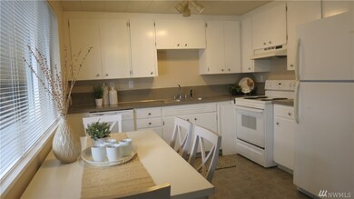 223 Dayton St unit 4, Edmonds, WA 98020 - photo 3