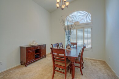 Flex/Dining Room