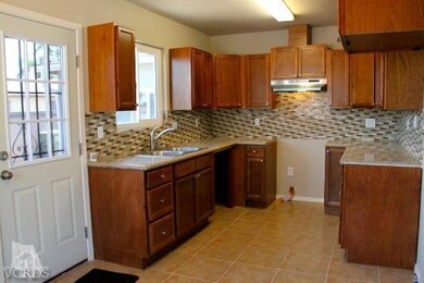 2204 W 157th St, Compton, CA 90220 - photo 2