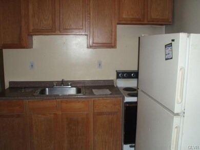 633 N 6th St unit 1, Allentown, PA 18102 - photo 2