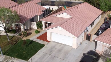 Adorable Single Story Home!