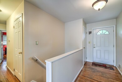 72 Three Brooks Rd Foyer