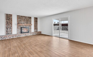 11204 Shoreline Dr-4