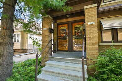 Inviting Front Entry to Units