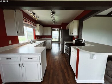 59683 Highway 26, John Day, OR 97845 - photo 7