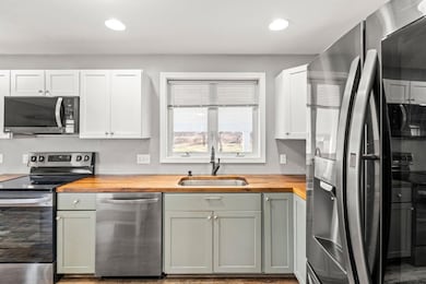 Kitchen Features Butcherblock Counters