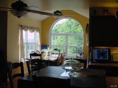 6999 Lincoln Dr, Macungie, PA 18062 - photo 3