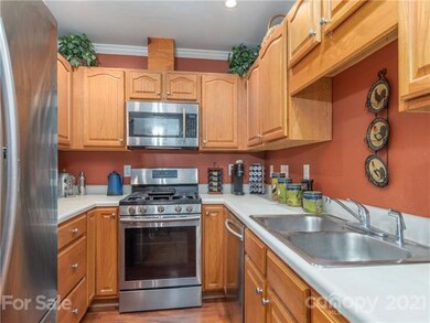 92 Rotunda Cir, Asheville, NC 28806 - photo 7