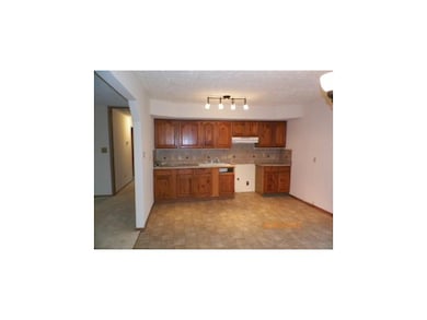 309 E Dartmouth Ave, Muncie, IN 47303 - photo 4