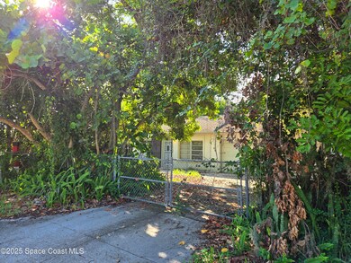 1035 Sea Grape Dr, Melbourne, FL 32935 - photo 2