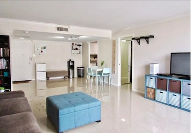 Pictures are from previous staging.