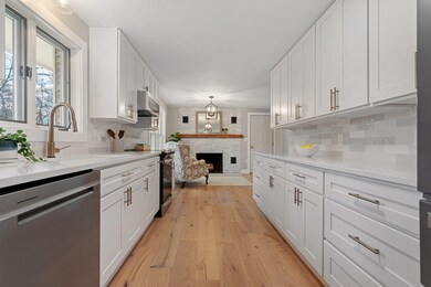 19 Laurel Dr, Bow, NH 03304 - photo 6