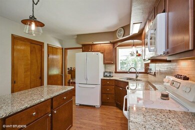 8806 Lee St, Crown Point, IN 46307 - photo 3