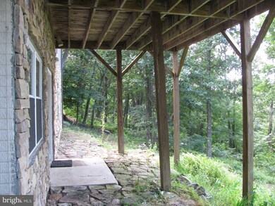 957 Hemlock Dr, Baker, WV 26801 - photo 3