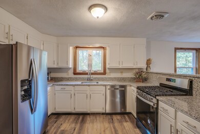 2 Dray Coach Ct, Merrimack, NH 03054 - photo 7