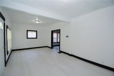 631 Udell St, Indianapolis, IN 46208 - photo 3