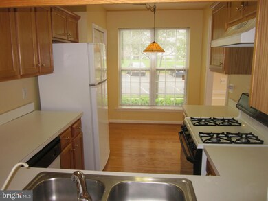 21826 Elkins Terrace, Sterling, VA 20166 - photo 7