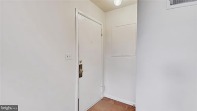 3529 S Utah St unit B2, Arlington, VA 22206 - photo 3