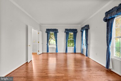 9716 Huntmaster Rd, Gaithersburg, MD 20882 - photo 6