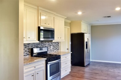 9735 Santa Monica Blvd, Houston, TX 77089 - photo 4