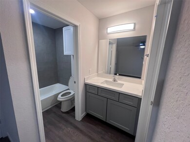 15530 Towerwood Dr unit A, Conroe, TX 77306 - photo 7