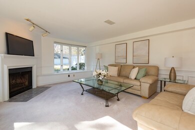 75 Page Rd unit 12, Bedford, MA 01730 - photo 3