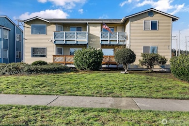 537 NE Ellis Way unit A202, Oak Harbor, WA 98277 - photo 2