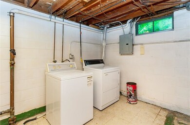 3121 Bel Aire Rd, Des Moines, IA 50310 - photo 7