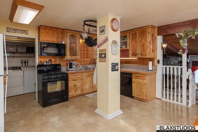 006-Kitchen (1 of 3)