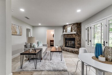 1213 Walker Dr, Hurst, TX 76053 - photo 4