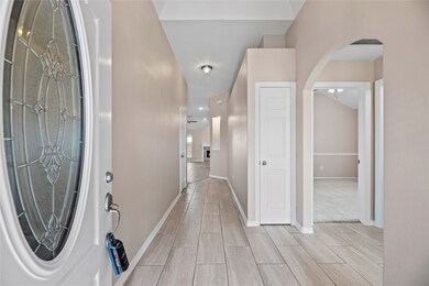 5215 Bailey Ln, Alvin, TX 77511 - photo 2