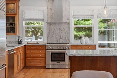 30 Lincoln St, Watertown, MA 02472 - photo 5