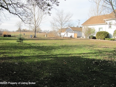 279 1st Ave NW, Beach, ND 58621 - photo 5