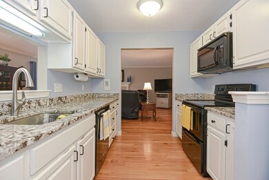 43 Laurelwood Dr unit 43, Hopedale, MA 01747 - photo 7