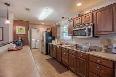 kitchen2
