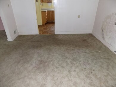 860 Beaver Ave, Midland, PA 15059 - photo 4