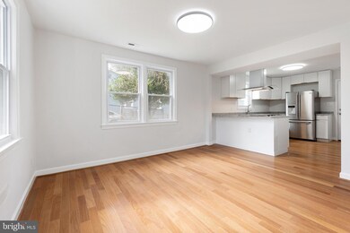 525 Opus Ave, Capitol Heights, MD 20743 - photo 5